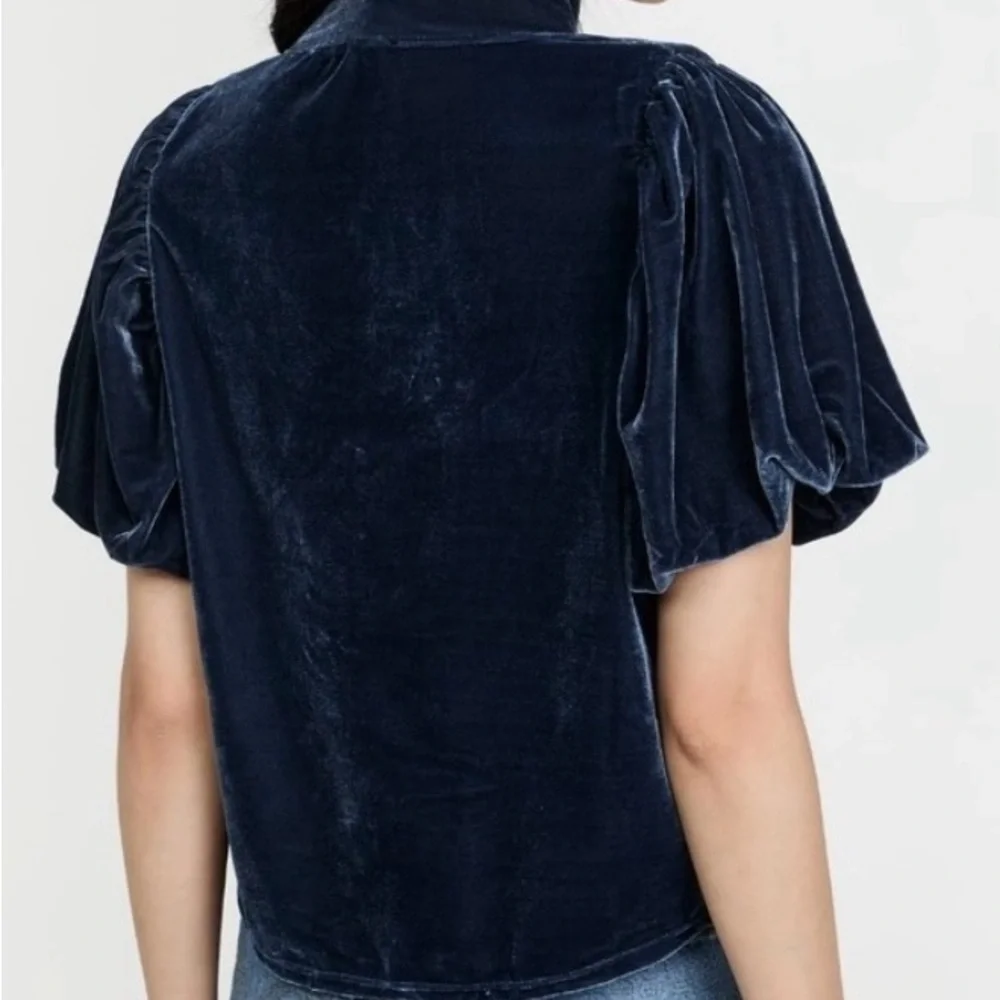 Free People Claudia Blue Velvet Puff Sleeve Blouse size XS